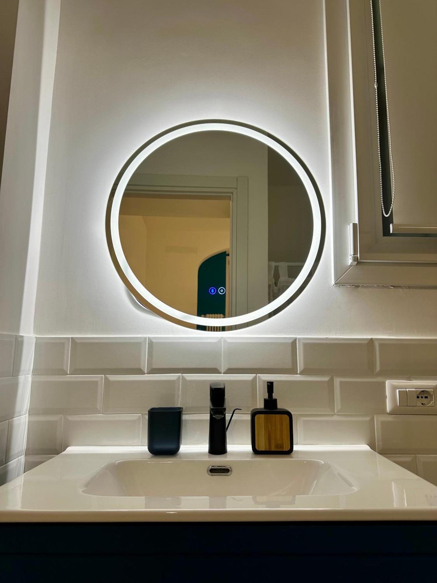 Lr Deluxe Apartments - Porta Venezia - Bilocale Con Giardino Privato Mediolan Zewnętrze zdjęcie