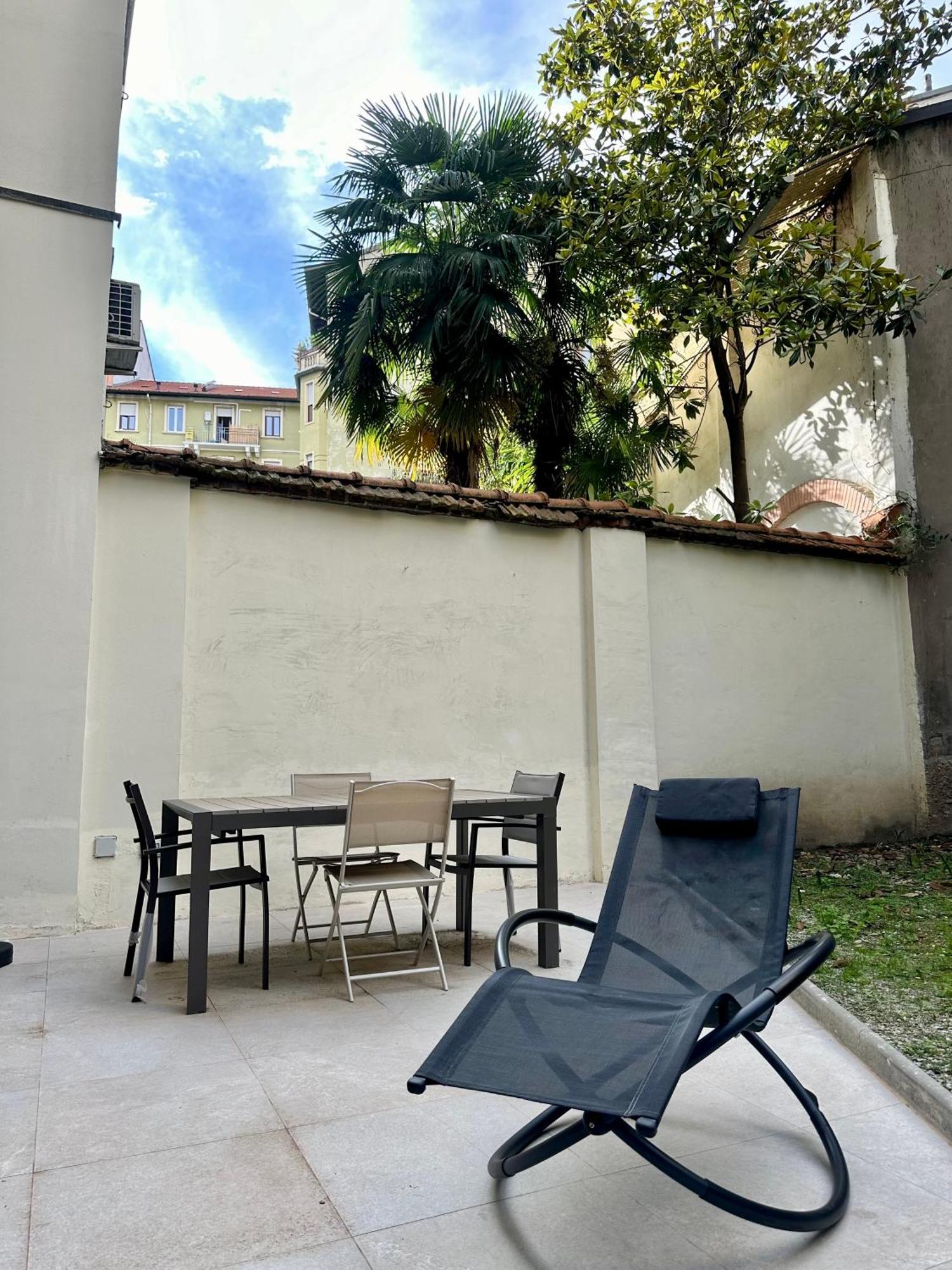 Lr Deluxe Apartments - Porta Venezia - Bilocale Con Giardino Privato Mediolan Zewnętrze zdjęcie