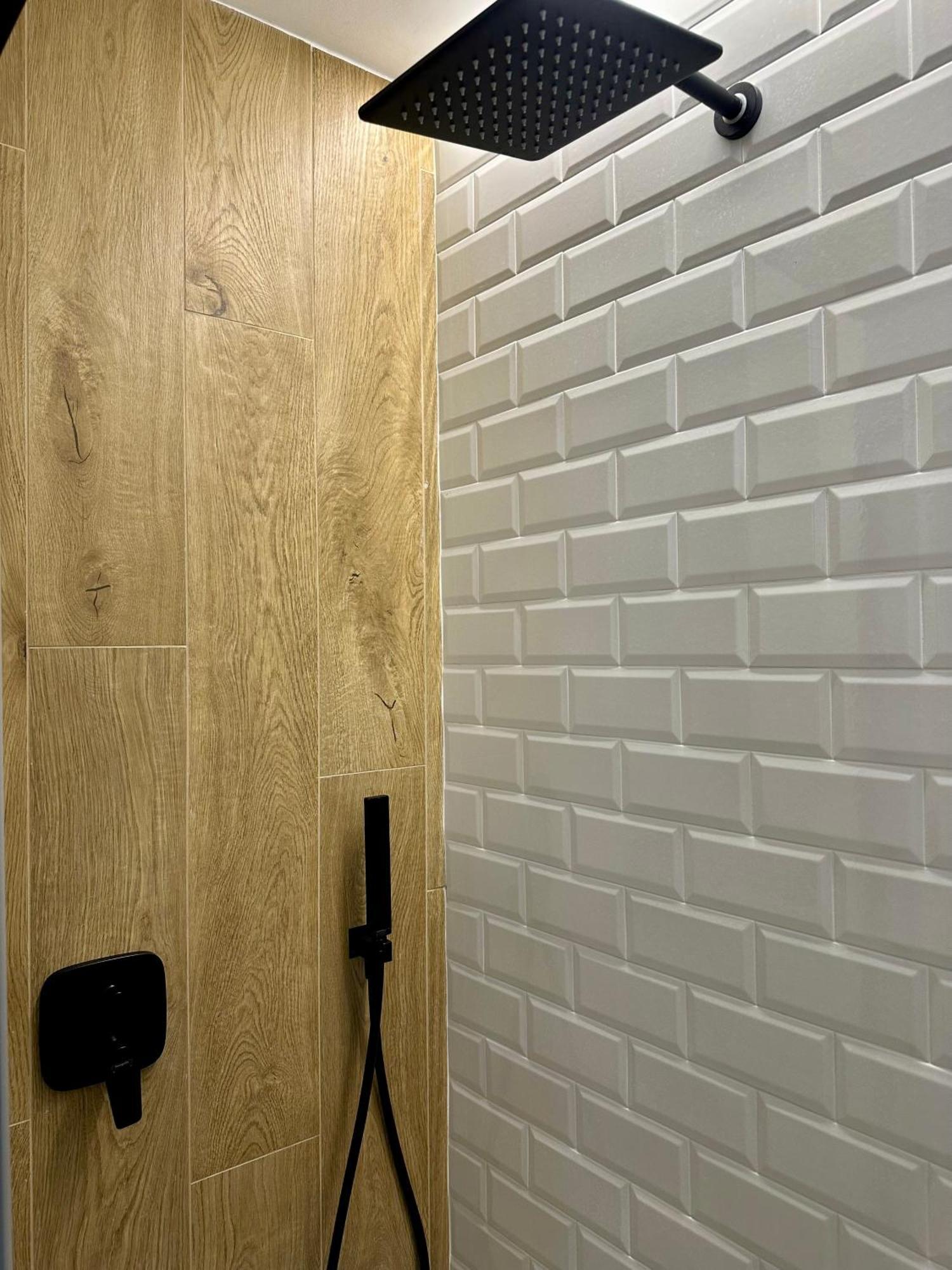 Lr Deluxe Apartments - Porta Venezia - Bilocale Con Giardino Privato Mediolan Zewnętrze zdjęcie