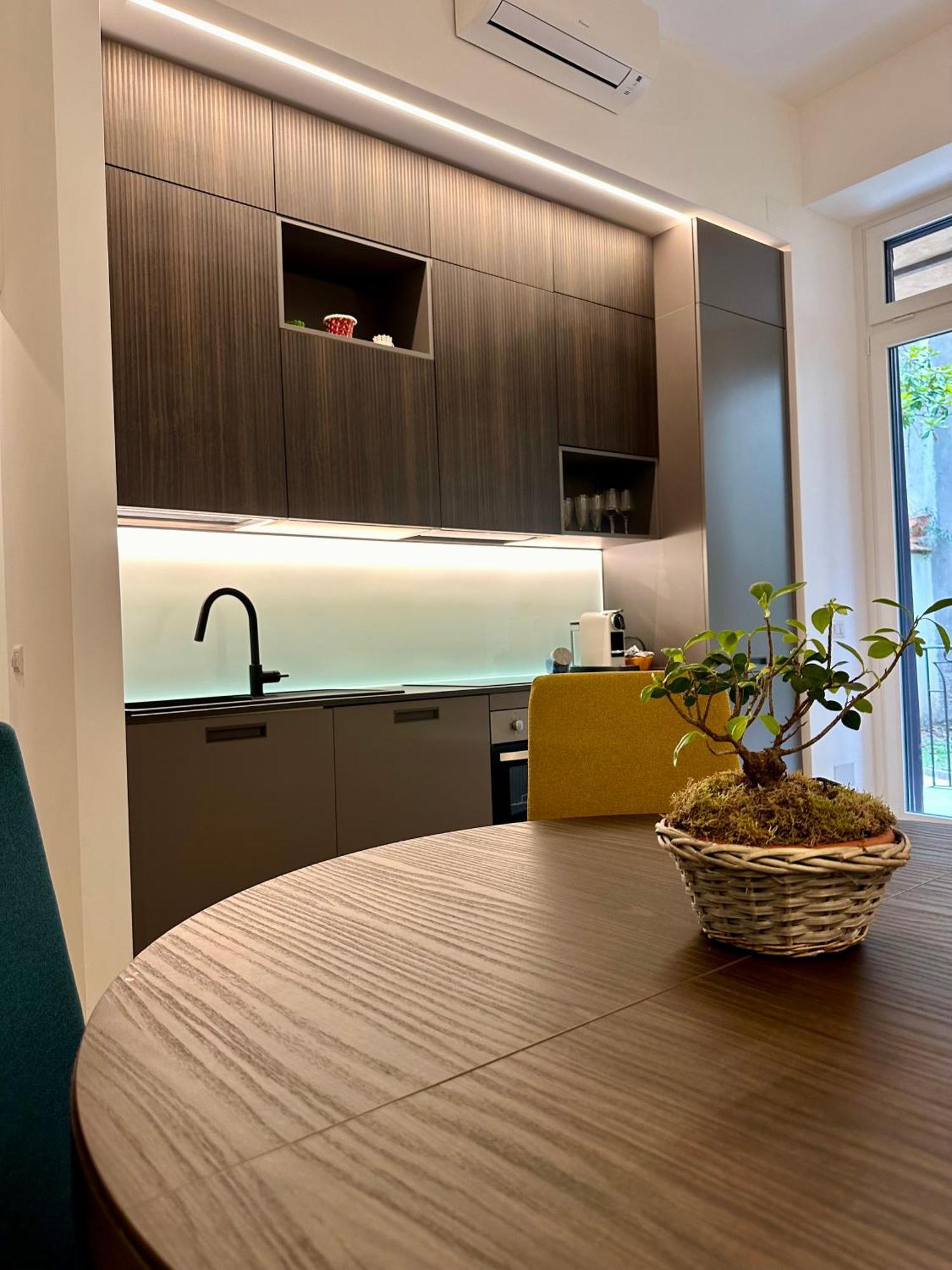 Lr Deluxe Apartments - Porta Venezia - Bilocale Con Giardino Privato Mediolan Zewnętrze zdjęcie