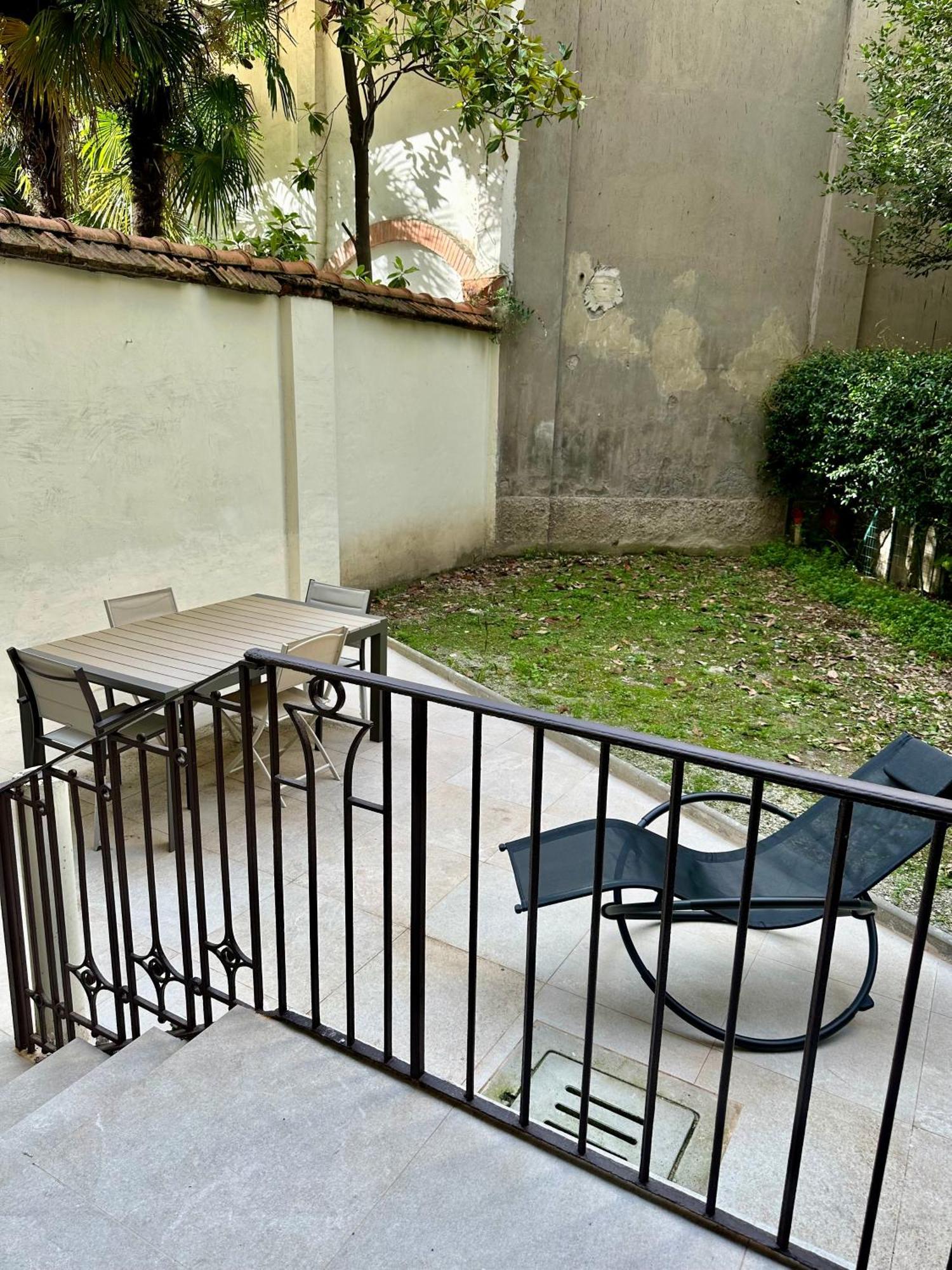 Lr Deluxe Apartments - Porta Venezia - Bilocale Con Giardino Privato Mediolan Zewnętrze zdjęcie