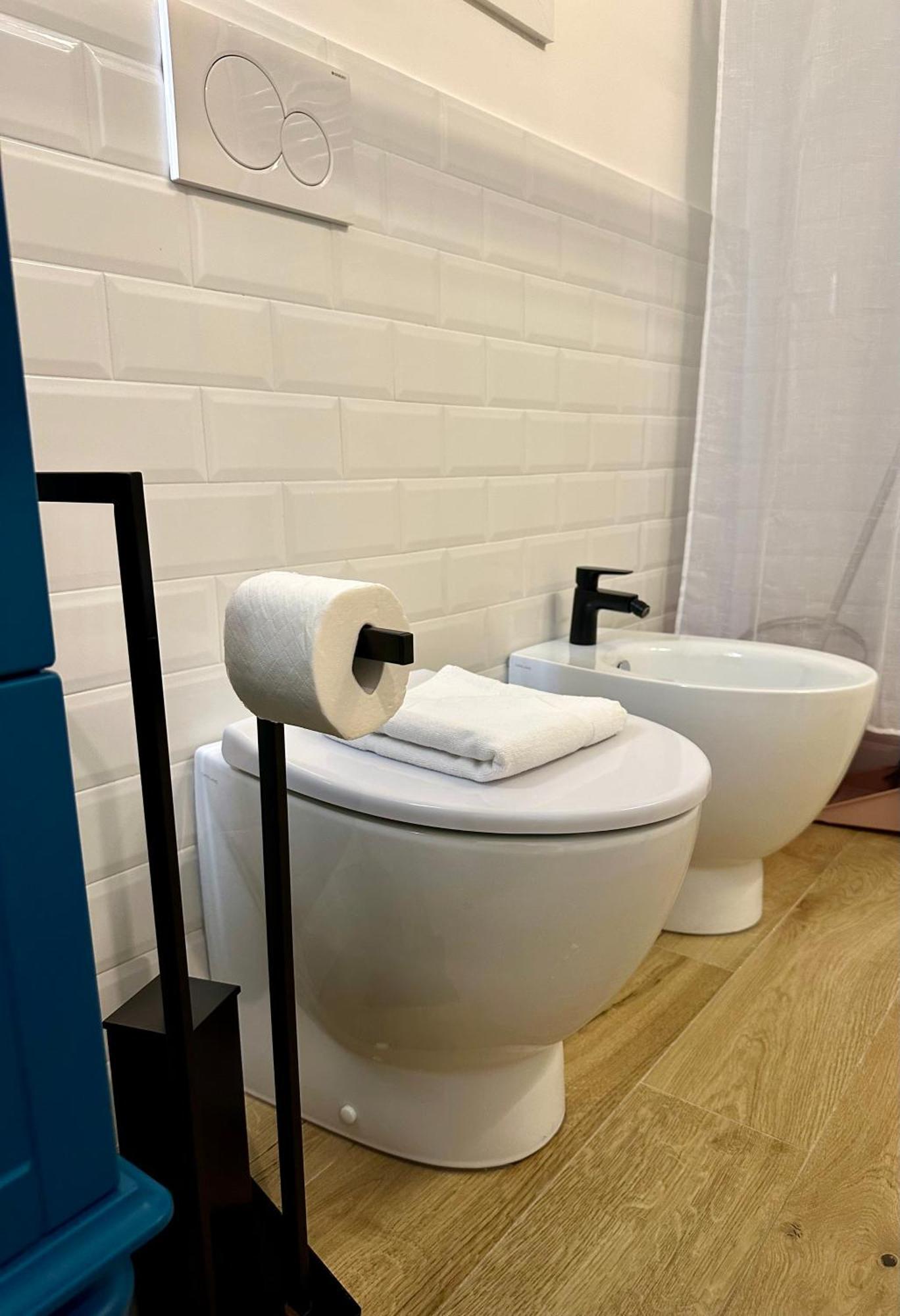 Lr Deluxe Apartments - Porta Venezia - Bilocale Con Giardino Privato Mediolan Zewnętrze zdjęcie
