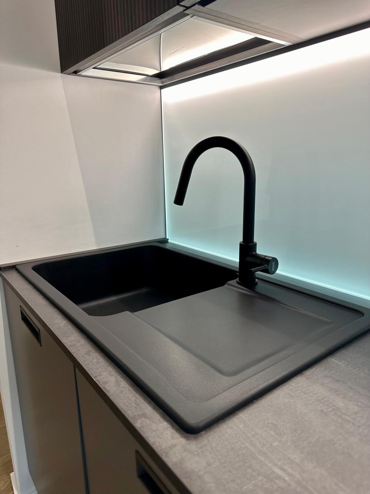 Lr Deluxe Apartments - Porta Venezia - Bilocale Con Giardino Privato Mediolan Zewnętrze zdjęcie
