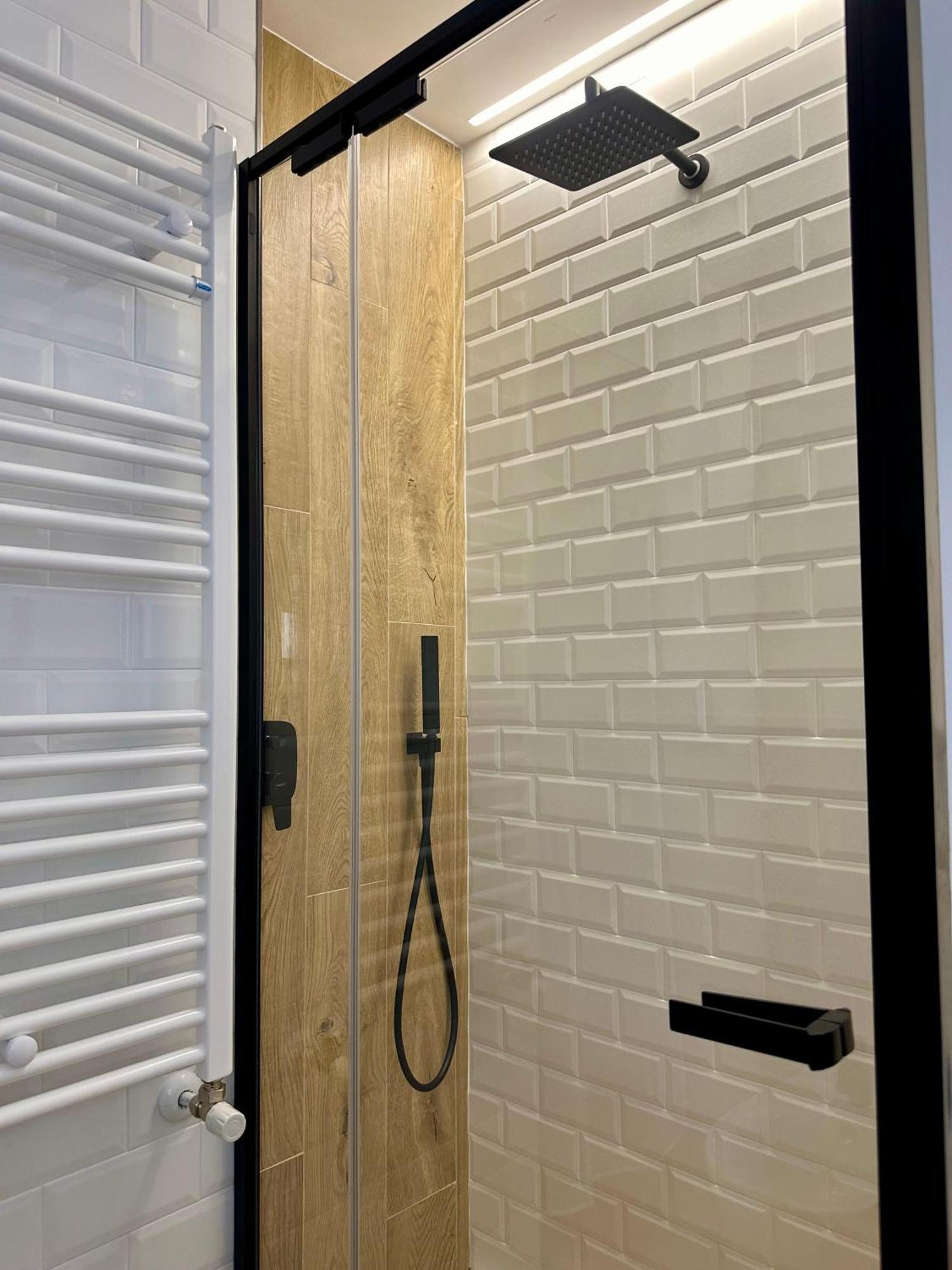 Lr Deluxe Apartments - Porta Venezia - Bilocale Con Giardino Privato Mediolan Zewnętrze zdjęcie